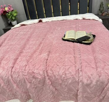 Одеяла и пледы: Плед, Новый, Все сезоны, Двусторонний, Плюшевый — 14