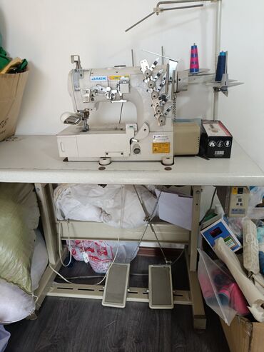 швейная машинка жаки: Швейная машина Jack, Распошивальная машина, Полуавтомат
