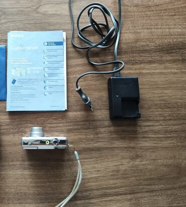 фотоапарат: Sony Cyber-shot DSC-W70 rəqəmsal fotoaparat dəsti Xüsusiyyətlər: -