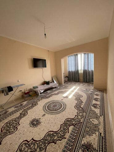 тоголок молдо фрунзе: 1 комната, 44 м², 8 этаж, Евроремонт
