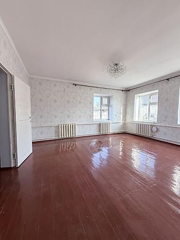 дом кошой: 📍 В Сокулуке (нижняя зона) продается дом на участке 14 соток (по факту — 10