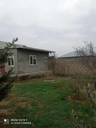 kreditle satilan ucuz heyet evleri: Qala qəs. 2 otaqlı, 80 kv. m, Kredit var, Orta təmir