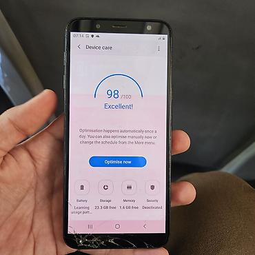 rey ben: Samsung J6 32GB Все работает Дефекты: трещина на фото и сильные — 4