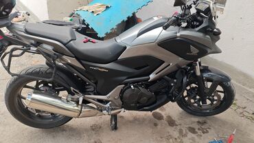 наколенники для мотоцикла: Honda NC750X - это мотоцикл с динамичным и практичным дизайном