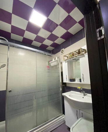 Uzunmüddətli kirayə mənzillər: Xətaidə, Telnov küçəsində, 20 mərtəbəli binanın 15-ci mərtəbəsində — 9