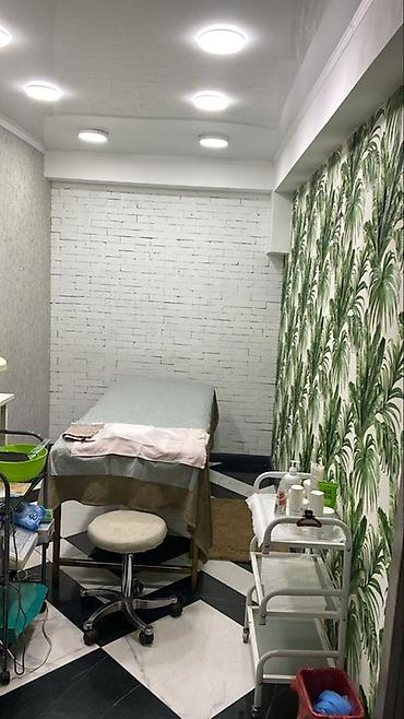 Другие услуги в сфере красоты и здоровья: Сдаю действующий салон красоты 80 кв.м. в самом центре Бишкека, в — 8