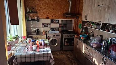 Продажа коттеджей и домов: Продаётся 4 -х комнатный уютный дом 🏠 в с. Сузак. Площадь земельного — 13