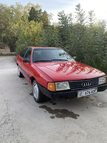аудио техника: Audi 100: 1986 г., Седан — 7