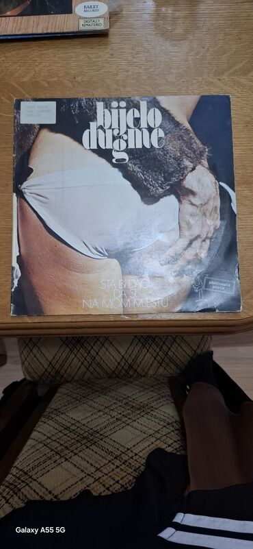 Vinil ploče: Vinil ploče – kolekcija 1) Pretenders – The Singles (kompilacija) - — 8