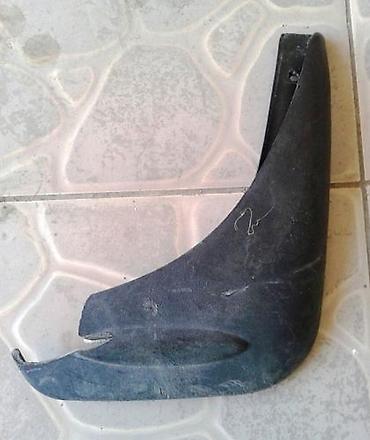 Другие аксессуары: Аксессуары: отражатели на двери, автобрелоки на зеркало, значок — 10