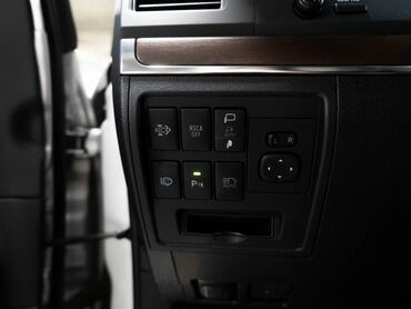 Toyota: Toyota Land Cruiser: 2021 г., 5.7 л, Автомат, Бензин, Внедорожник — 19