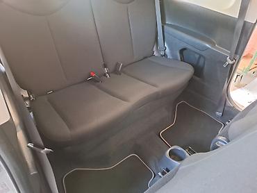 Peugeot: Godiste: 2015 Cena: 4800€ Kilometraza: 121,000km Automobil je u — 22