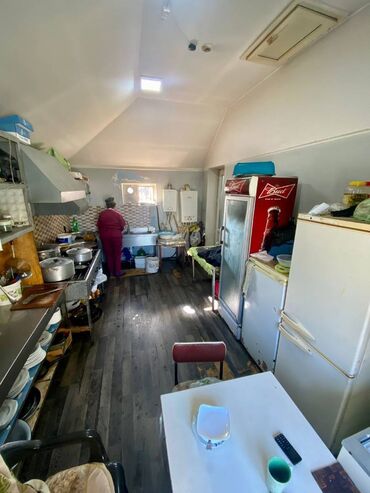 Kommersiya daşınmaz əmlakının satışı: Yasamal, Davinçi hospitalın yanında ümumi sahəsi 280 kv.m olan Obyekt — 14