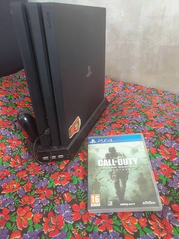 ps4 pro 3 ревизия: Ps4 pro сатылат 1терабайт 2 джойстик оригинал 1 диск call of duty