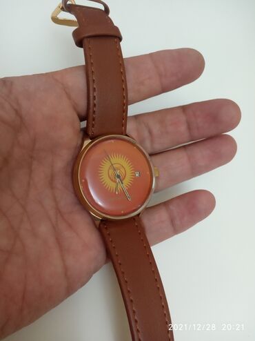 антикварные иконы in Кыргызстан | АНТИКВАРИАТ: Продаю часы "Слава", позолоченные Au1, механический, состояние