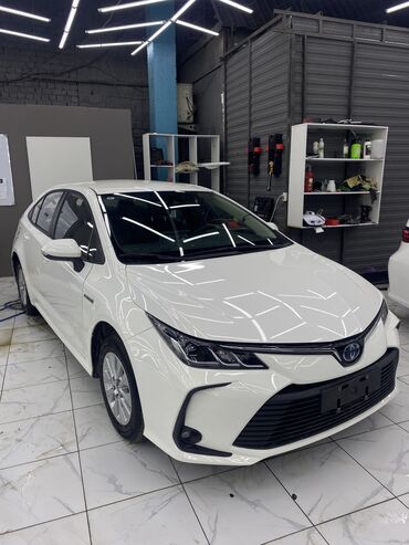 Toyota: Toyota Corolla: 2021 г., 1.8 л, Типтроник, Гибрид, Седан