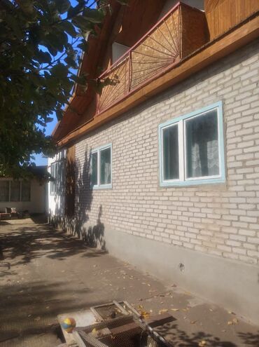 продажа домов в городе бишкек: 86 м², 4 комнаты, Старый ремонт С мебелью