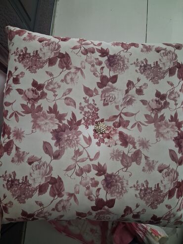 metbex ucun divan: Kompakt divan dəsti - Model: Sadə, minimalistik dizaynlı divan -