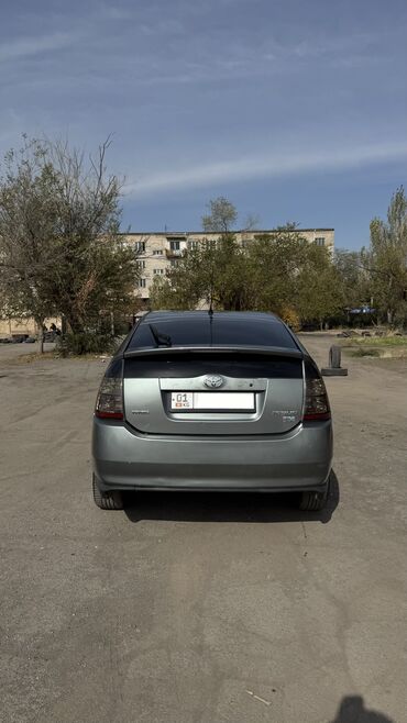 Toyota: Toyota Prius: 2005 г., Гибрид — 4