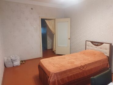 Otaqların uzunmüddətli kirayəsi: Kirayə üçün ayrıca otaq və mətbəxli mənzil təsviri - Yataq otağı: tək — 1