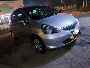 Honda: Honda Fit: 2004 г., 1.3 л, Вариатор, Бензин, Седан