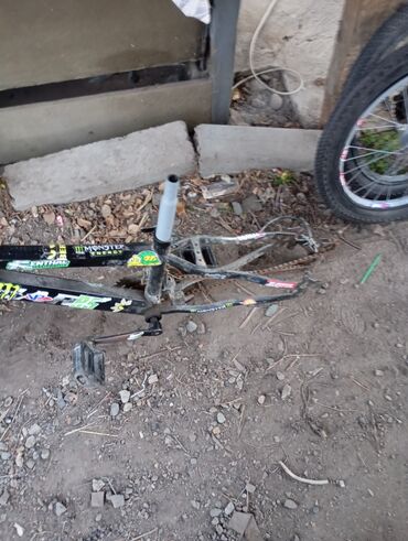 Детские велосипеды: Детский велосипед, 2-колесный, 6 - 9 лет, Для мальчика, Б/у at lalafo.kg — 1 Детские велосипеды: Детский велосипед, 2-колесный, 6 - 9 лет, Для мальчика, Б/у — 1