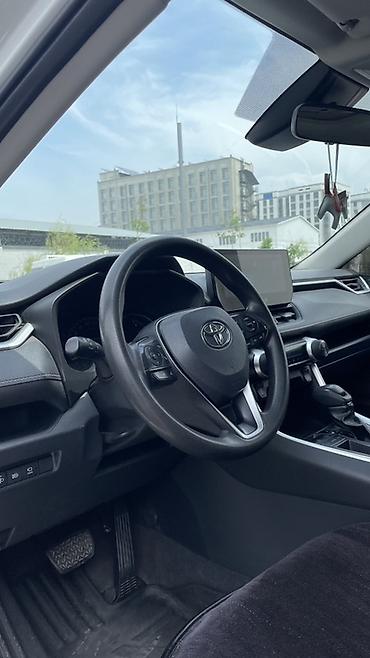 sprinter 4 4: Toyota RAV4: 2024 г., 2 л, Бензин, Кроссовер — 8