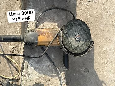 Наборы электроинструментов: Подборка инструмента и автошин: 1) Углошлифовальная машина — 7