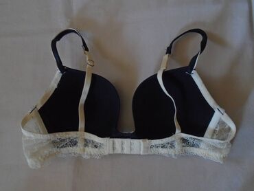Brushalteri, Bralete: Dva prelepa brushaltera. Fantastičan Hunkemoller brushalter, kopča se — 9
