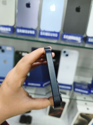 Apple iPhone: IPhone 14, 256 GB, Qara, Face ID — 7