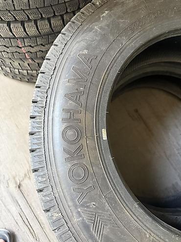 95: Шины 215 / 70 / R 17.5, Зима, Б/у, Пара, Грузовики/Автобусы, Япония, Yokohama — 2