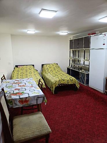Metro elmlere yaxın bir otaglı heyet evi kirayə verilir obsi heyedir