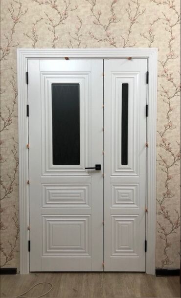 двери с двух сторон из бельгии: Межкомнатная дверь со стеклом, МДФ, Двустворчатая, цвет - Белый