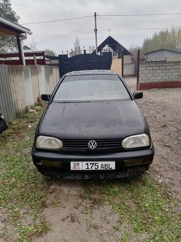 Volkswagen: Volkswagen Beetle - New (1998-Present): 1992 г., 1.8 л, Механика, Бензин