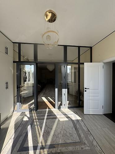 Кыймылсыз мүлк: 4 бөлмө, 217 м², 4 соток, Ново-Покровка, Менчик ээси — 4