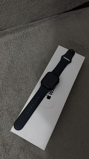 Apple Watch SE 3 (размер 40 мм) 64 гб. АКБ 100%. Пользовалась пару