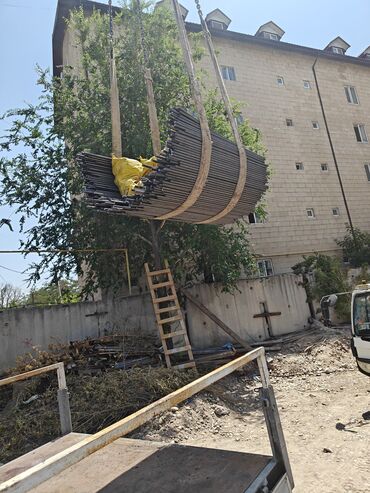 Строительные леса, стойки: Металлические опоры для строительных лесов, предназначенные для — 2