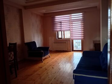 Stəkanlar: Bu mənzil yaşayış üçün rahat və funksional bir yaşayış sahəsi təklif