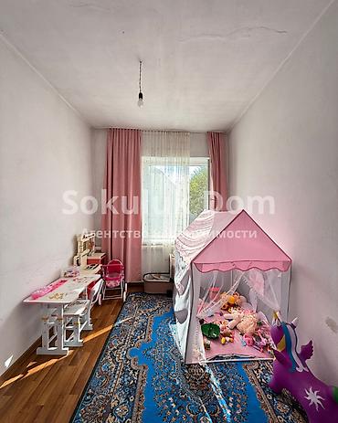 Продажа коттеджей и домов: 🏠Продается дом в с. Сокулук 🟡 Комнаты: 4 🟡 Участок: 7 соток 🟡 — 12