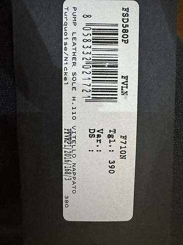 Tuflilər: Original Versace Versus. 650 manata alınıb. Mavi dəri metal dekorlu — 6