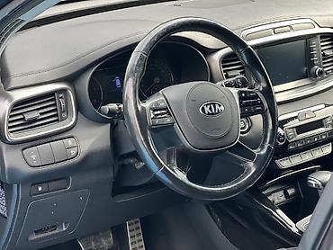 Унаа сатуу: Kia Sorento: 2018 г., 2 л, Автомат, Дизель, Кроссовер — 7