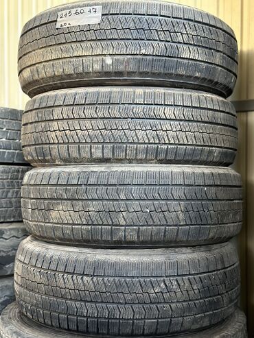 Шины: Шины 215 / 60 / R 17, Зима, Б/у, Комплект, Легковые, Япония, Bridgestone