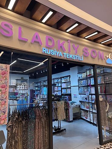 Satış məsləhətçiləri: Satış məsləhətçisi tələb olunur, Yalnız qadınlar üçün, İstənilən yaş, 1-2 illik təcrübə, Aylıq ödəniş — 1