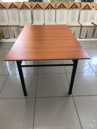 стол и стул для кухни: Ашкана үстөлү жана отургуч, Колдонулган, Өзү алып кетүү