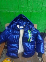 купить куртку детскую на мальчика: Продам детскую зимнюю куртку очень теплая. в идеальном состоянии. и