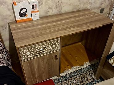 komputer setup: Kompüter masası, Yeni, Açılmayan, Laminat, Dördbucaq masa — 1