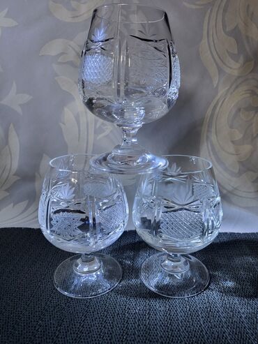 Čaše: Case kristal Zajecar za zestoko pice iz 70ih. Case su perfektne,sve na lalafo.rs — 1 Čaše: Case kristal Zajecar za zestoko pice iz 70ih. Case su perfektne,sve — 1