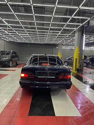 Mercedes-Benz: Mercedes-Benz E-Class: 2002 г., Седан — 3