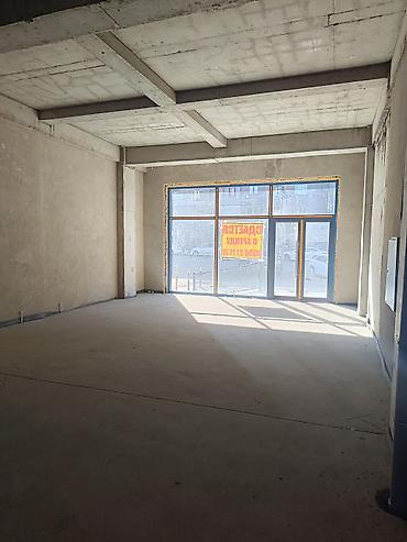 Аренда помещений свободного назначения: Сдается в аренду или продается торговое/офисное помещение на первом и — 10