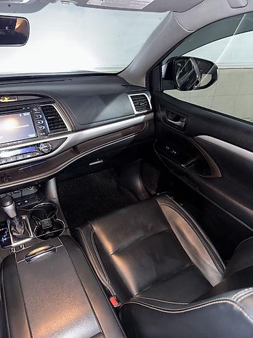 Toyota: Toyota Highlander: 2018 г., 3.5 л, Автомат, Гибрид, Кроссовер — 9